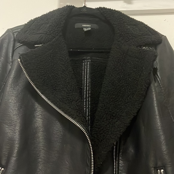 Forever 21 faux leather moto jacket 💫💫 - Picture 4 of 16